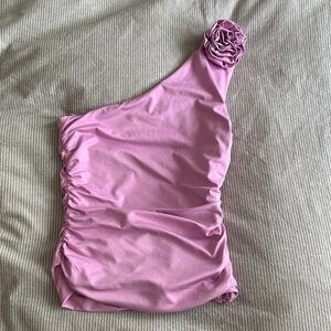 One-Shoulder Pink Swimsuit with Floral Detail